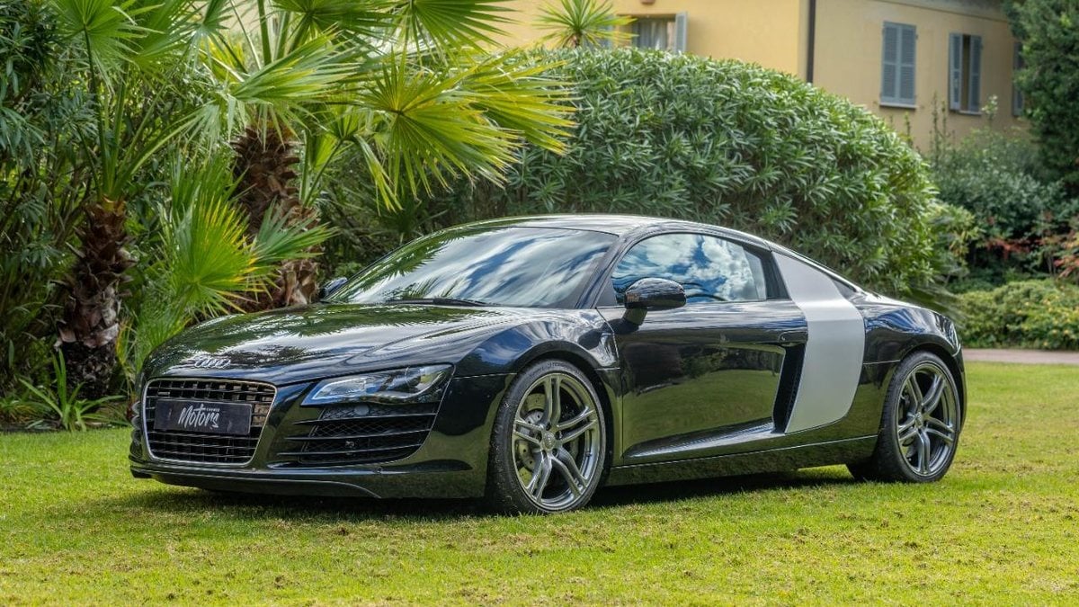 Audi R8 4.2 FSI: El día que la Ingeniería de Ingolstadt Conquistó el Infierno Verde