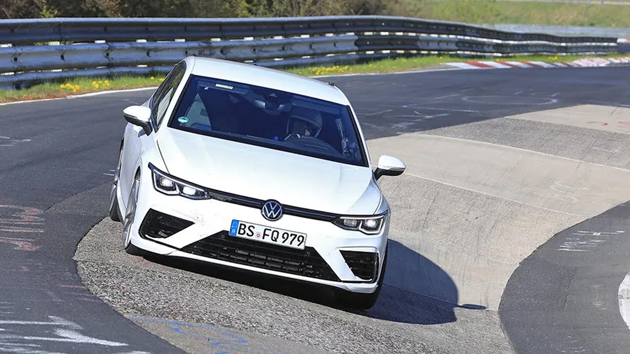 Volkswagen Golf Mk8 R: Un Tiempo impresionante en el Infierno Verde