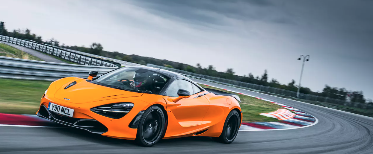 McLaren 720S: Adrenalina Pura sobre el Asfalto del Ring