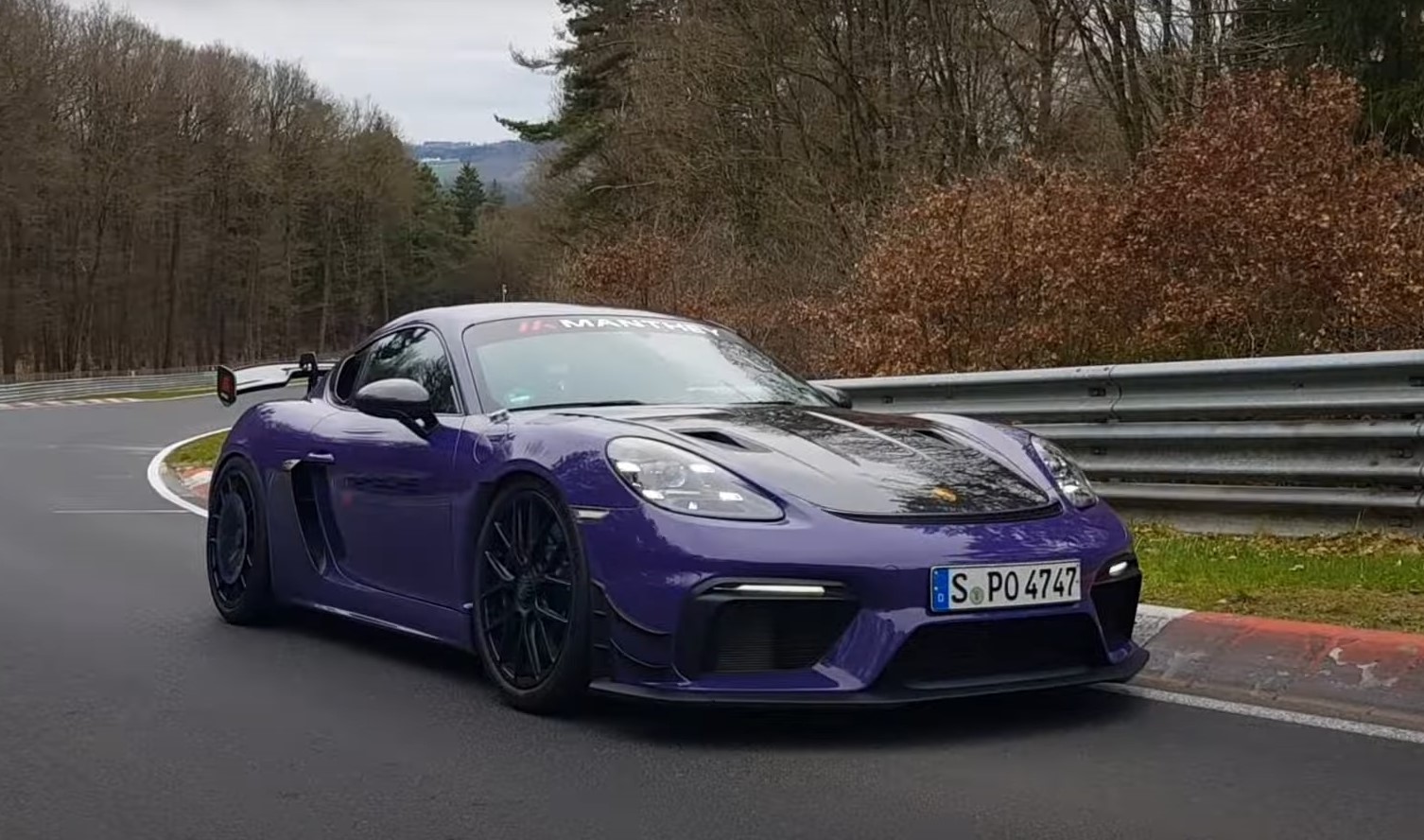 El Porsche 718 Cayman GT4 RS Manthey, Arrasa en Nürburgring: Récord Certificado