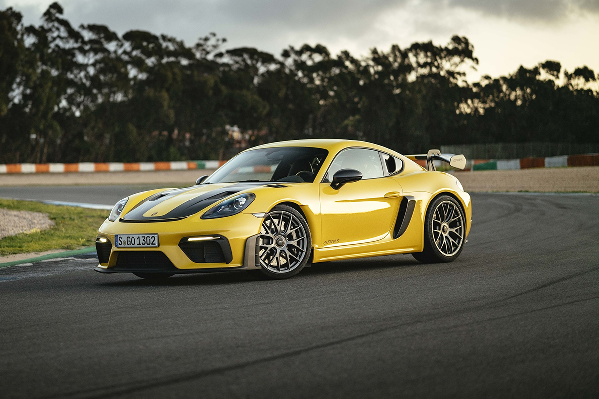Porsche Cayman GT4 RS (718) y su Debut en el "Infierno Verde"