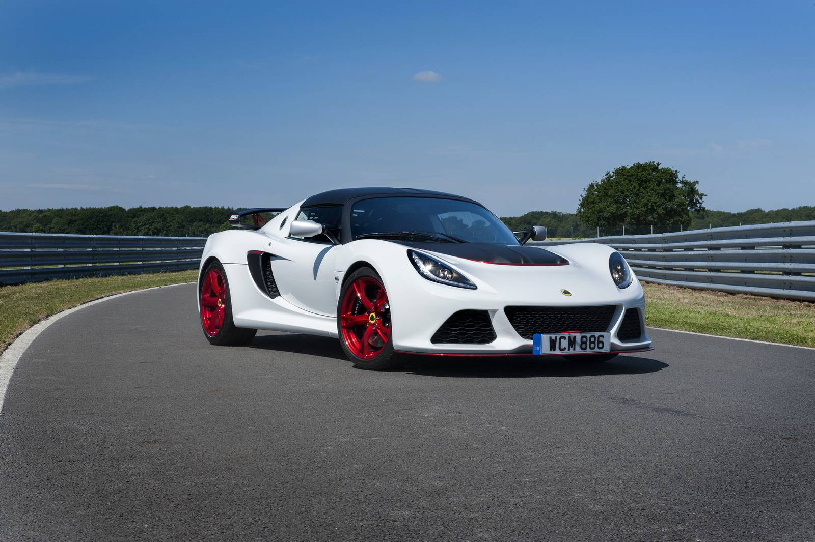 Christian Gebhardt Exprime al Maximo al Exige Cup 360 en el Exigente Infierno Verde