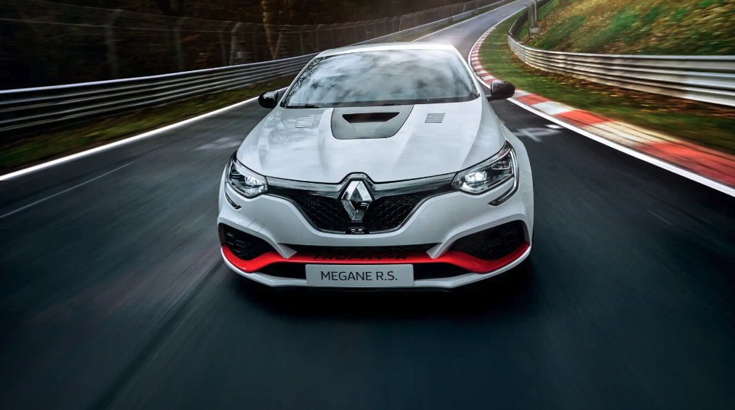 Renault Mégane IV RS Trophy-R: El Ex-Rey de Nürburgring