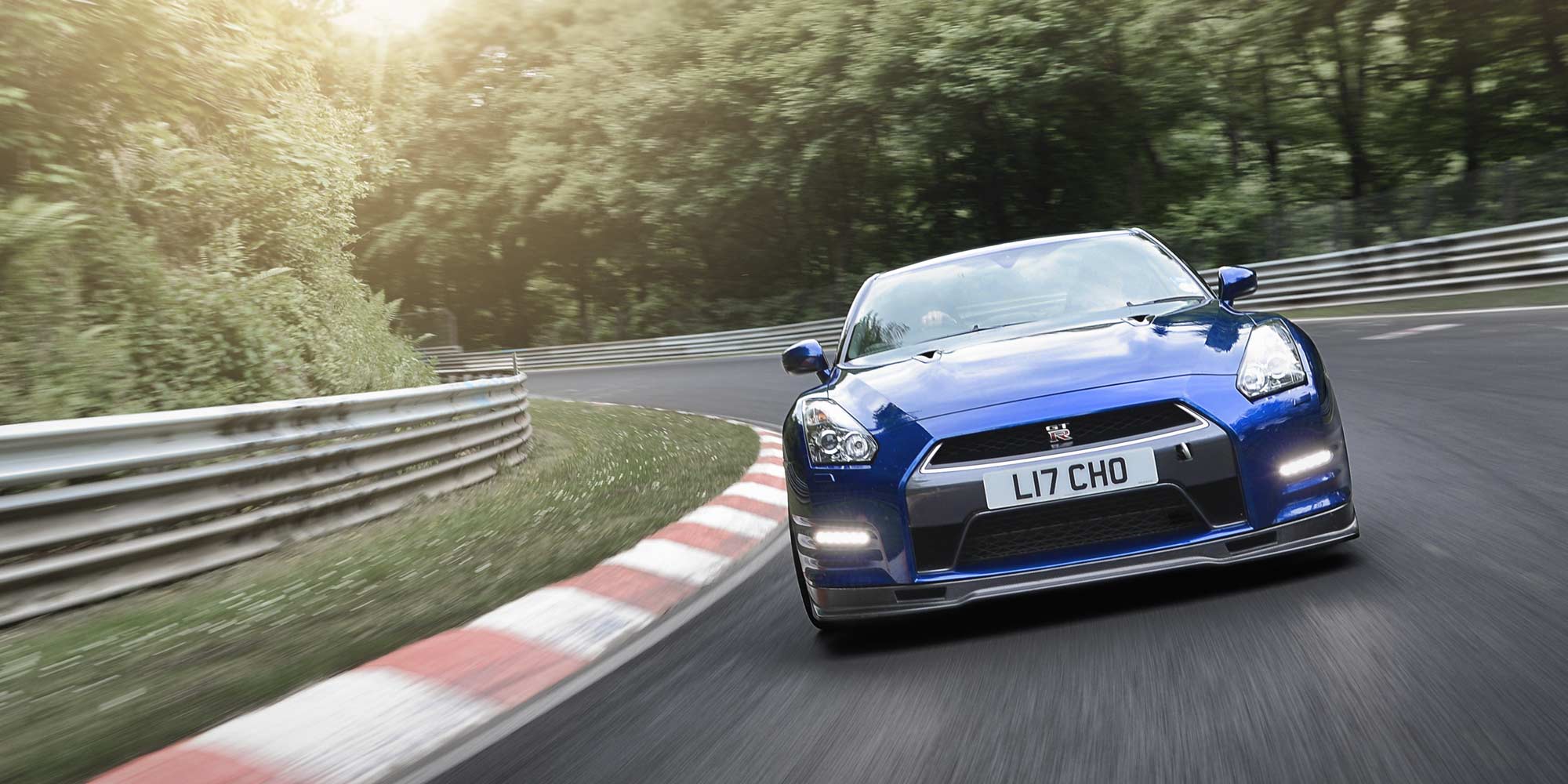 Nissan GT-R (R35): El Regreso de Godzilla al Infierno Verde