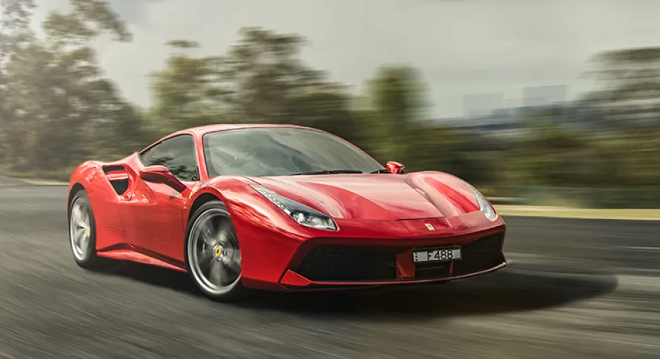 El Ferrari 488 GTB: Un Demonio de 670 CV que Domina Nürburgring y Supera a sus Rivales Directos