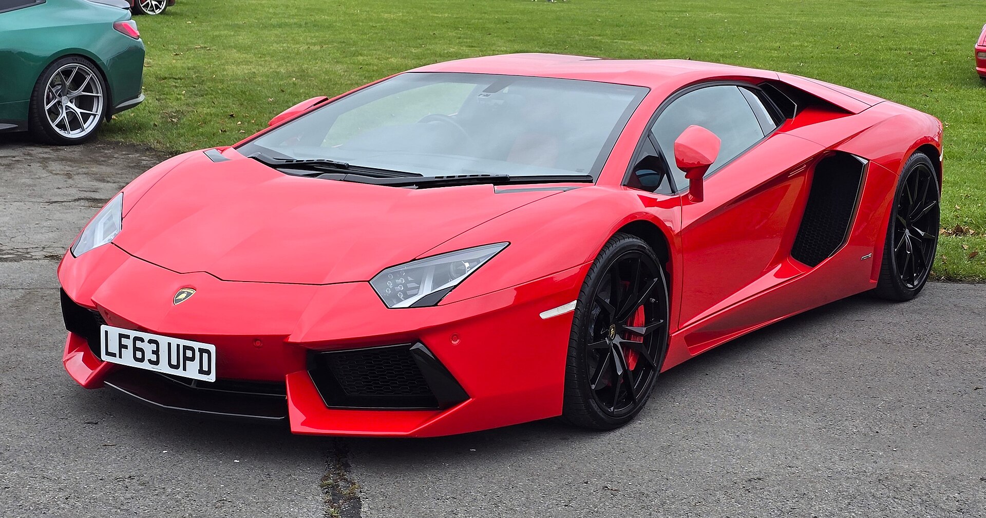 Lamborghini  Aventador LP700-4